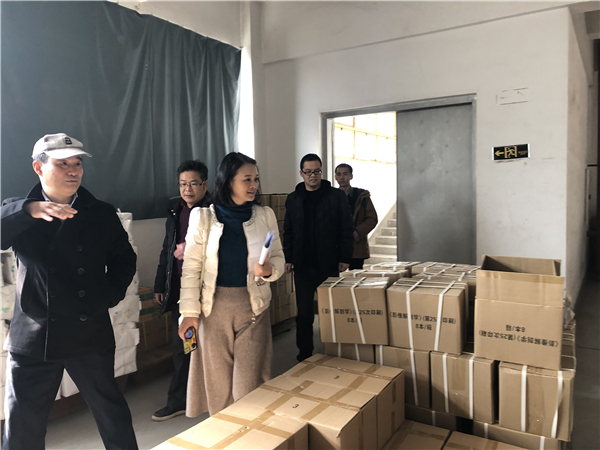 集團領導赴出版單位檢查安全工作